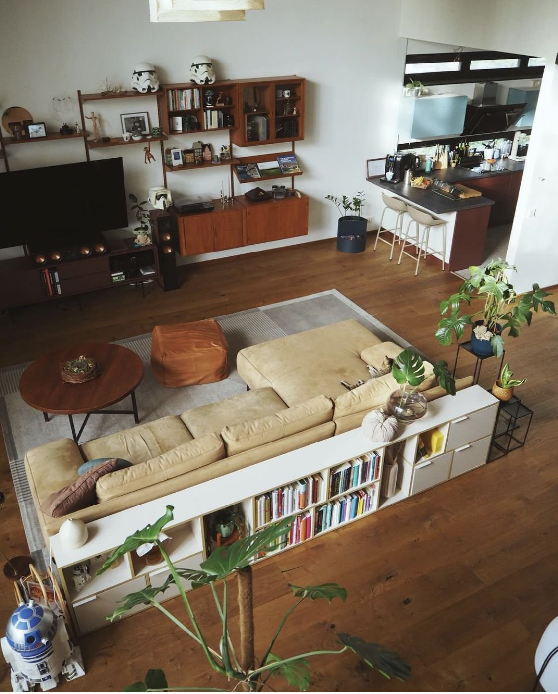 25 Modular Couch Ideas That Adapt to Your Living Room - 17. Industrial Modular Couches 1