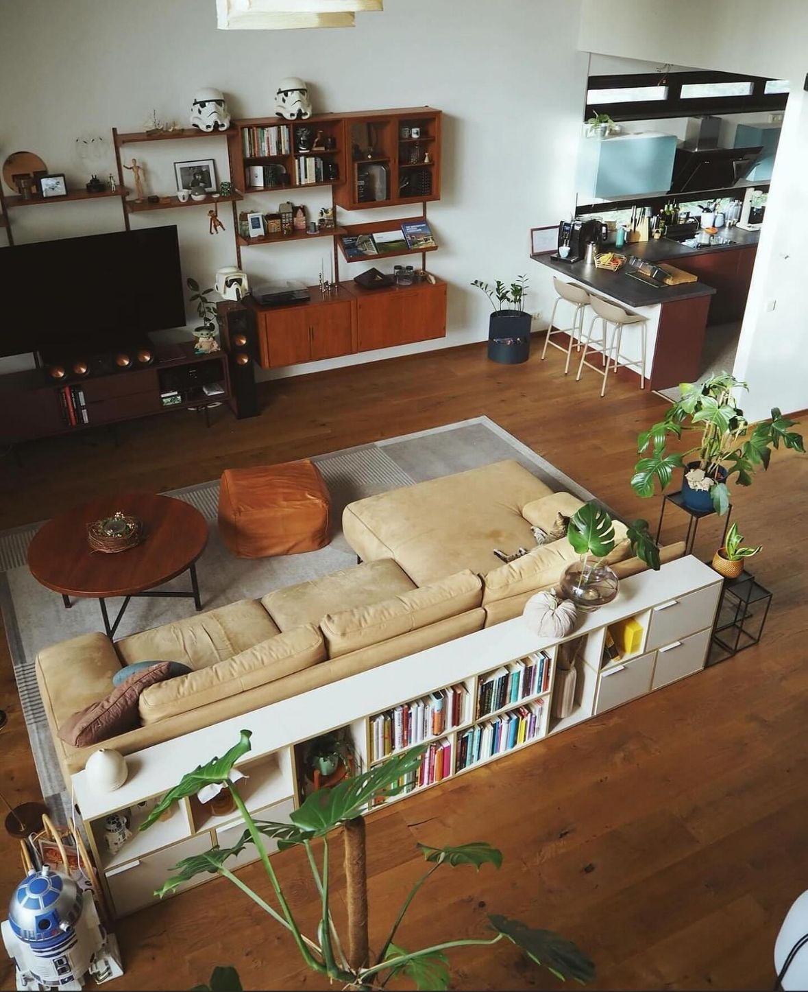 26 Big Cozy Couch Ideas for the Coziest Living Room - 2. Multi-functional Designs 1