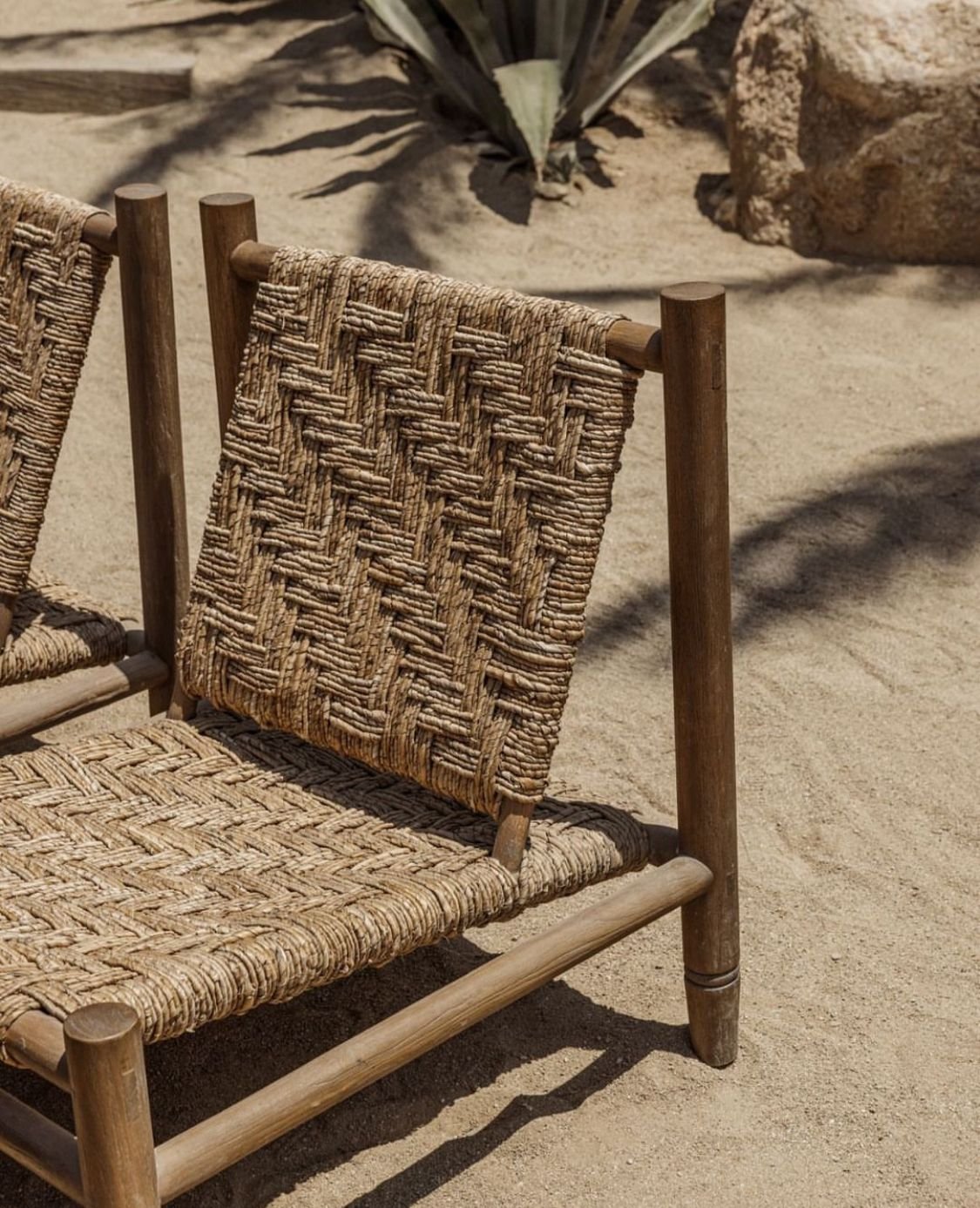 27 Modern Lounge Chairs to Add Character to Your Space - 1. Eco-Friendly Faux Leather Chair 1