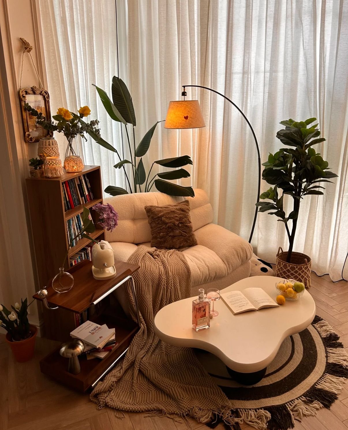 28 Best Comfy Sofas That Are Stylish Too - 19. The Cozy Chair-and-a-Half 1