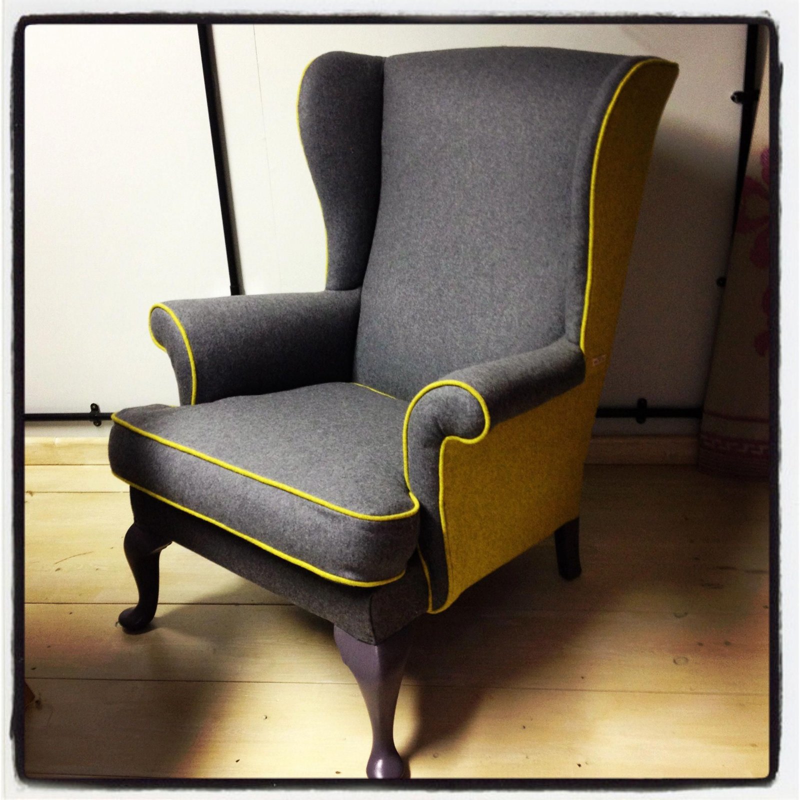 28 Comfy Armchairs That Look Amazing in Any Room - 17. The Contemporary Wingback 1