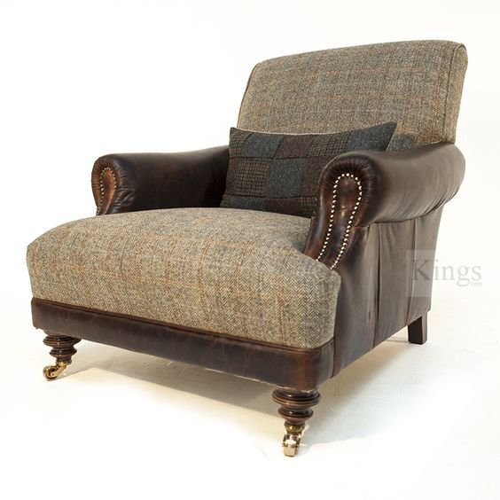 28 Rustic Reclining Sectional Ideas for a Cozy Living Room - 13. Accent Chairs to Complement the Sectional 1